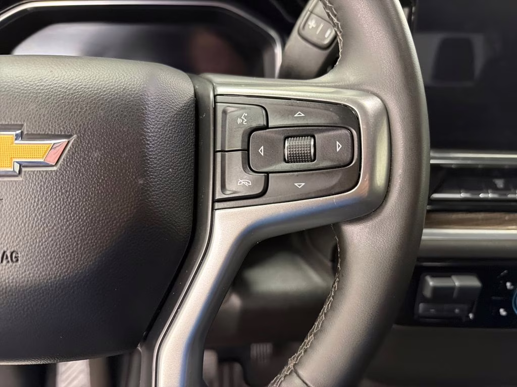 2025 Summit White Chevrolet Silverado 2500HD LT 4X4 Truck