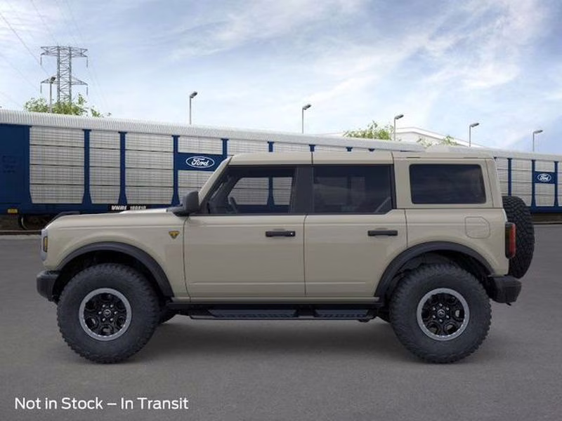 2026 Desert Sand Ford Bronco Badlands 4X4 SUV