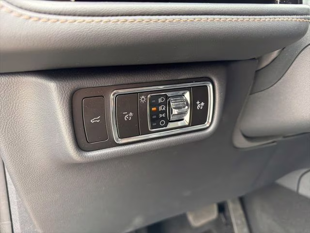 2026 Infinite Black Metallic Clearcoat Lincoln Aviator Reserve AWD SUV