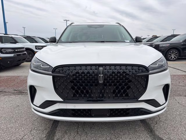 2026 Pristine White Metallic Tri-Coat Lincoln Aviator Reserve AWD SUV