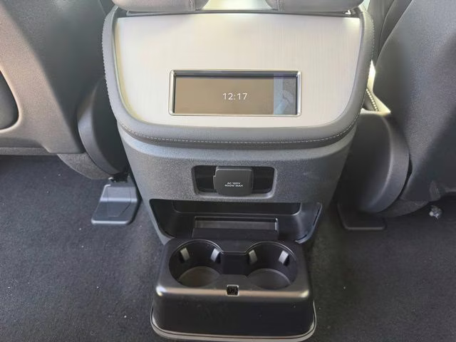 2026 Crystal White Metallic Clearcoat Lincoln Navigator Reserve 4X4 SUV