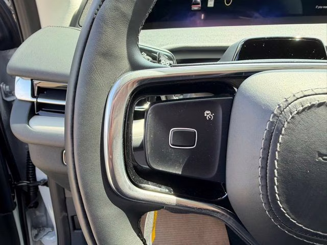 2026 Crystal White Metallic Clearcoat Lincoln Navigator Reserve 4X4 SUV