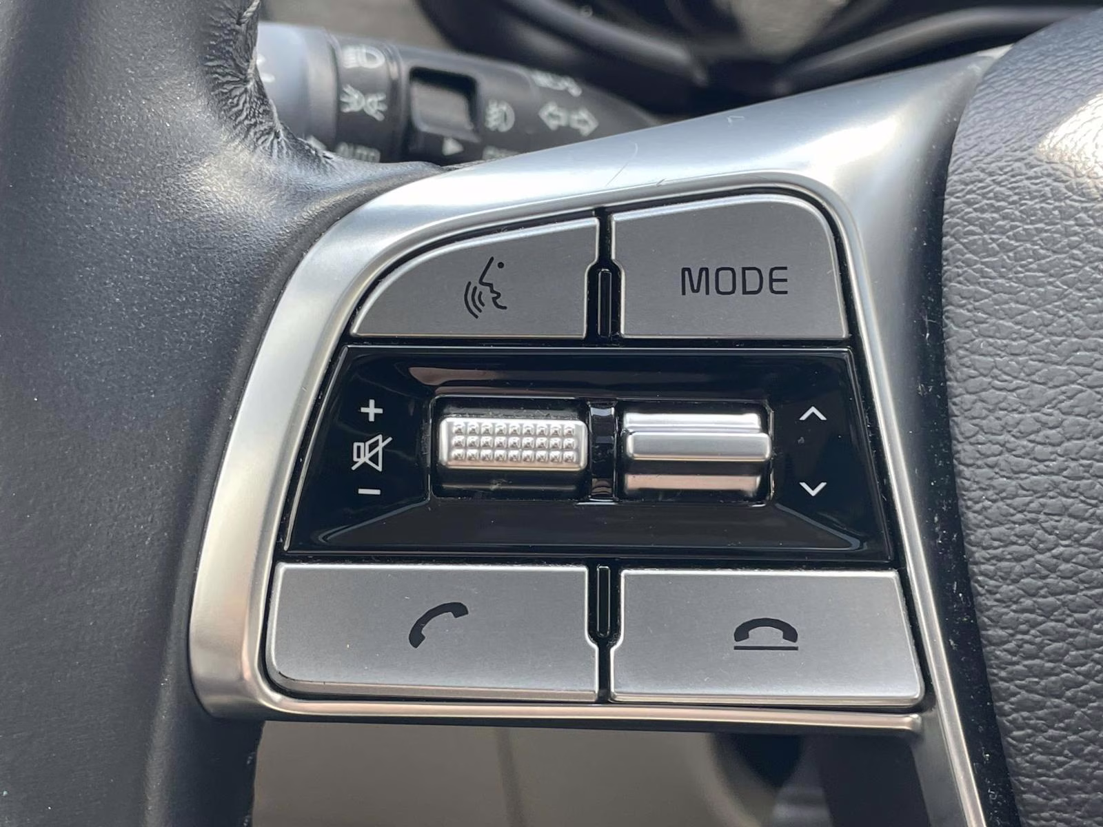 2022 Dark Moss Kia Telluride SX FWD SUV