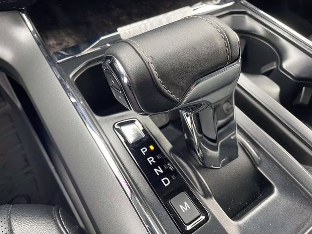 2023 Black Metallic Ford F-150 Lariat 4X4 Truck