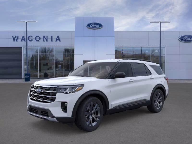 2026 Space White Metallic Ford Explorer Active 4X4 SUV