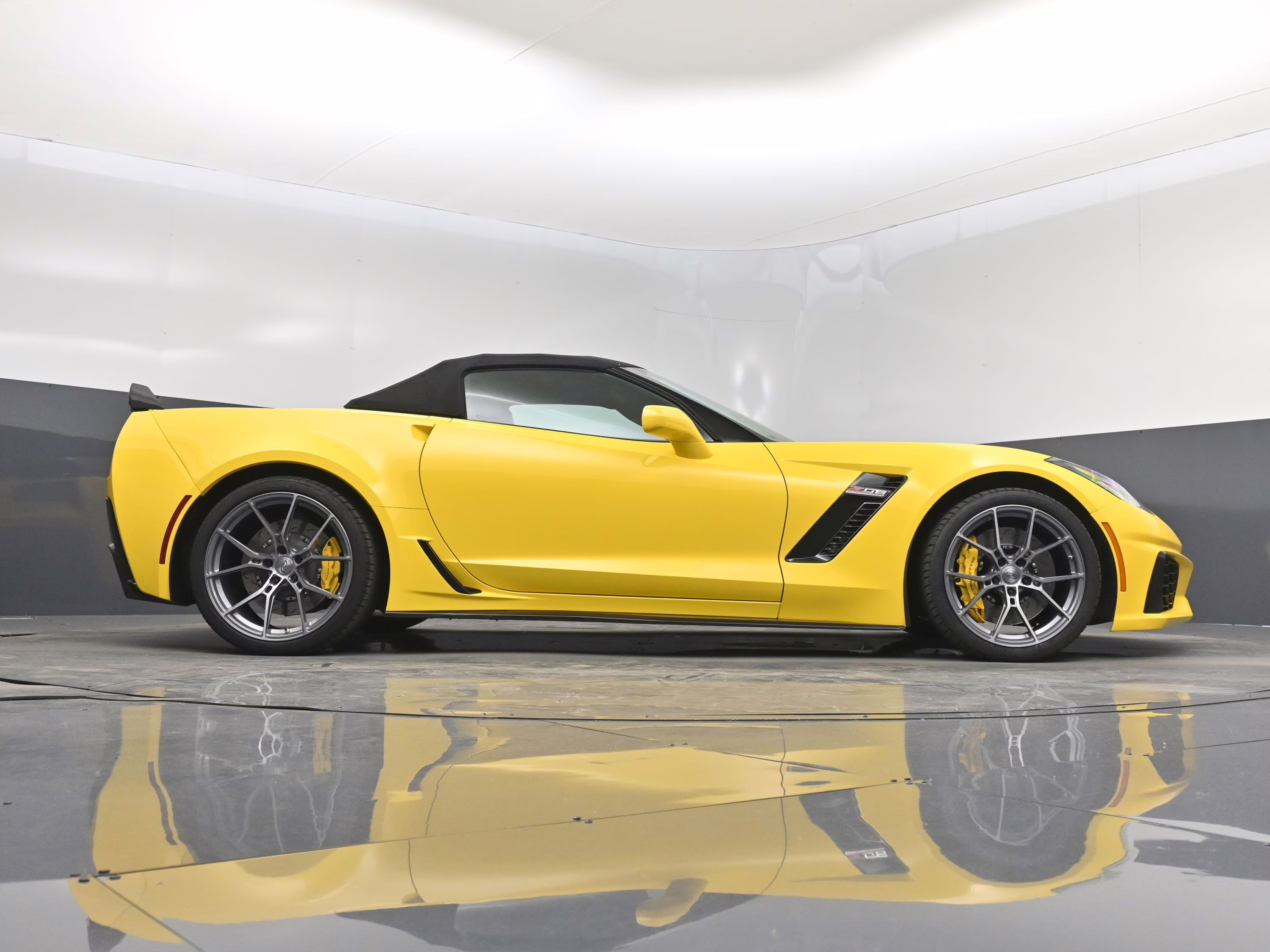 2017 Corvette Racing Yellow Tintcoat Chevrolet Corvette Z06 RWD Convertible