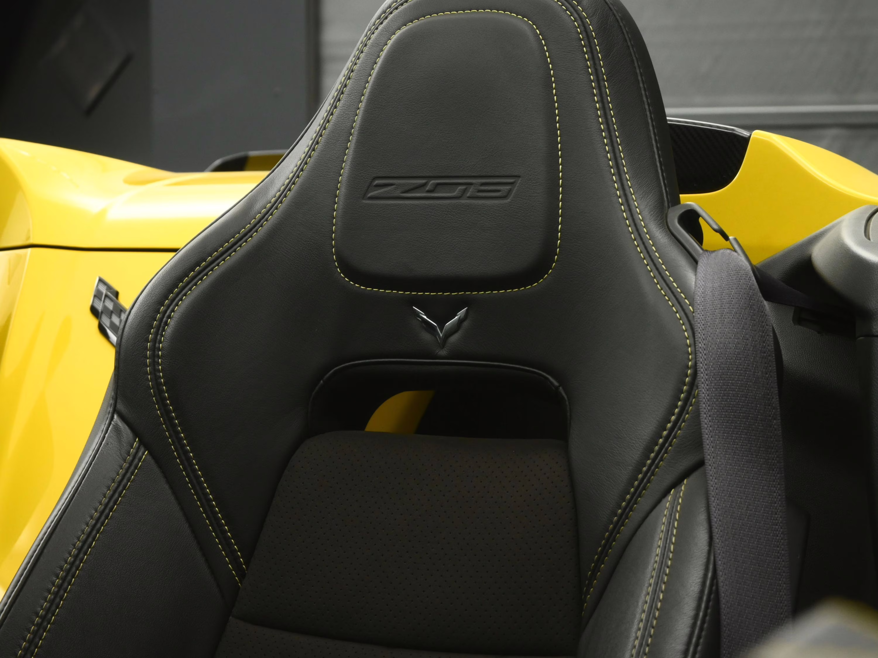 2017 Corvette Racing Yellow Tintcoat Chevrolet Corvette Z06 RWD Convertible