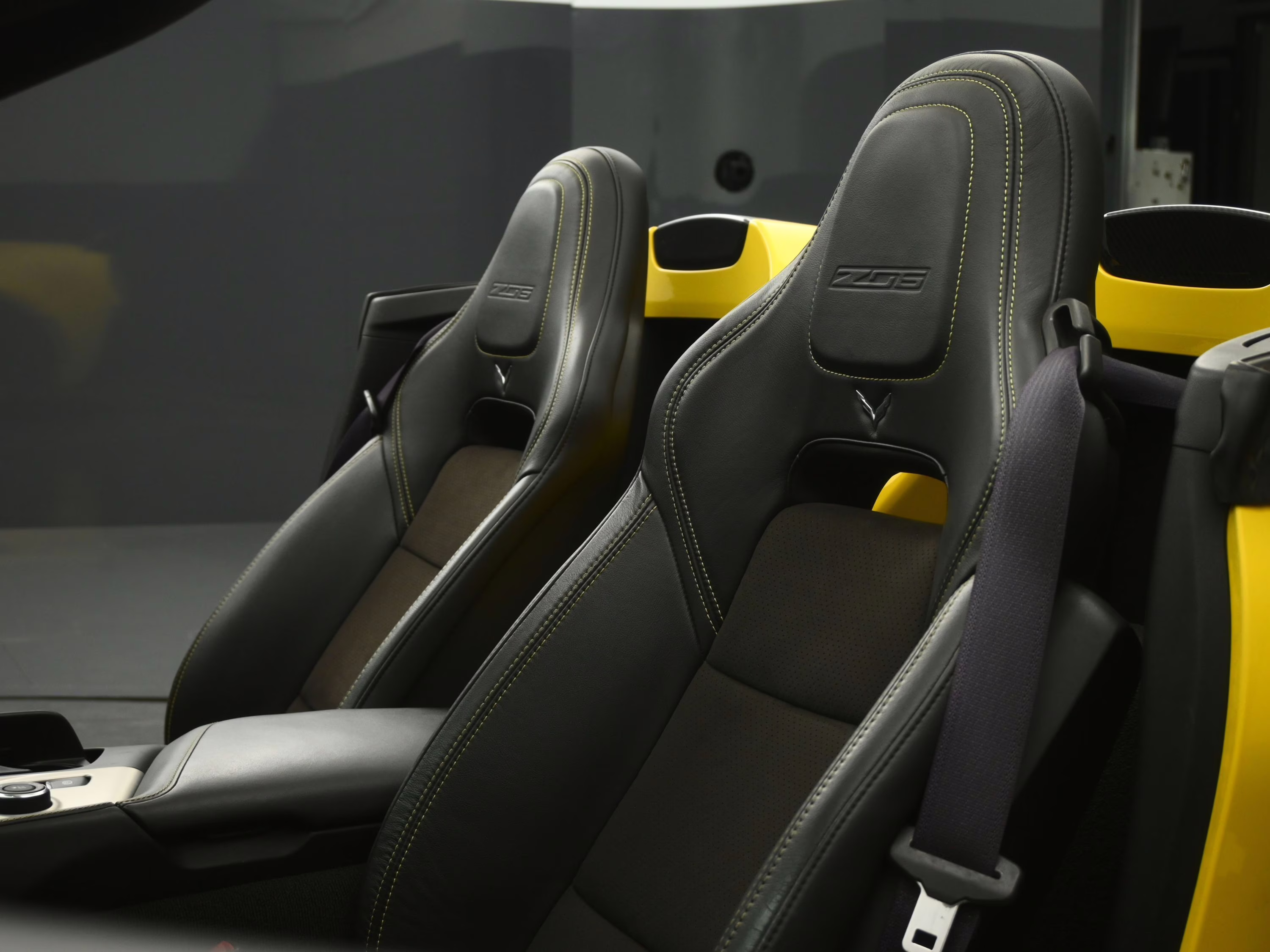 2017 Corvette Racing Yellow Tintcoat Chevrolet Corvette Z06 RWD Convertible