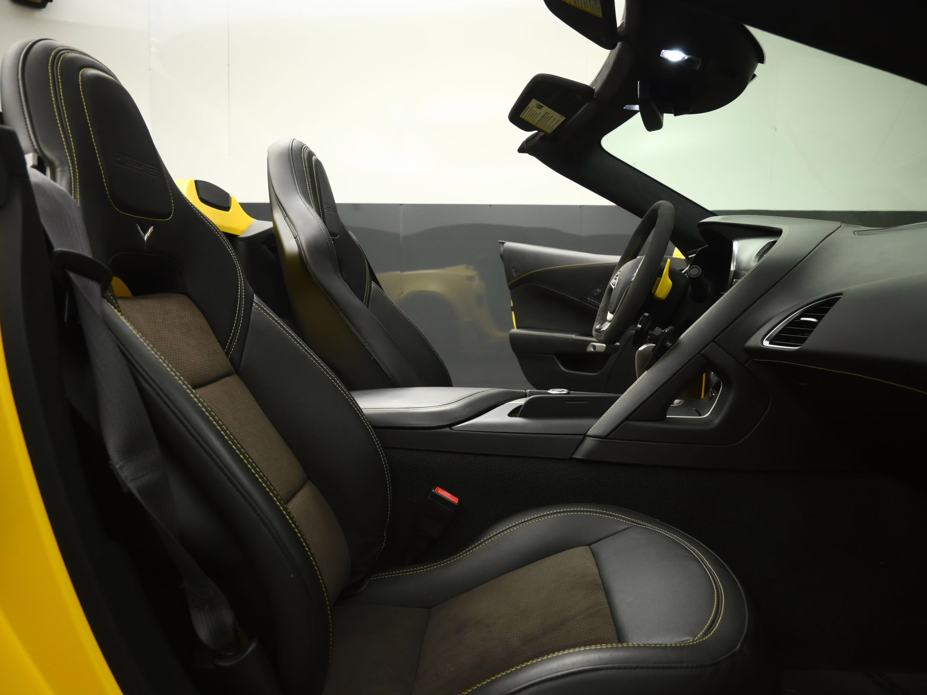 2017 Corvette Racing Yellow Tintcoat Chevrolet Corvette Z06 RWD Convertible