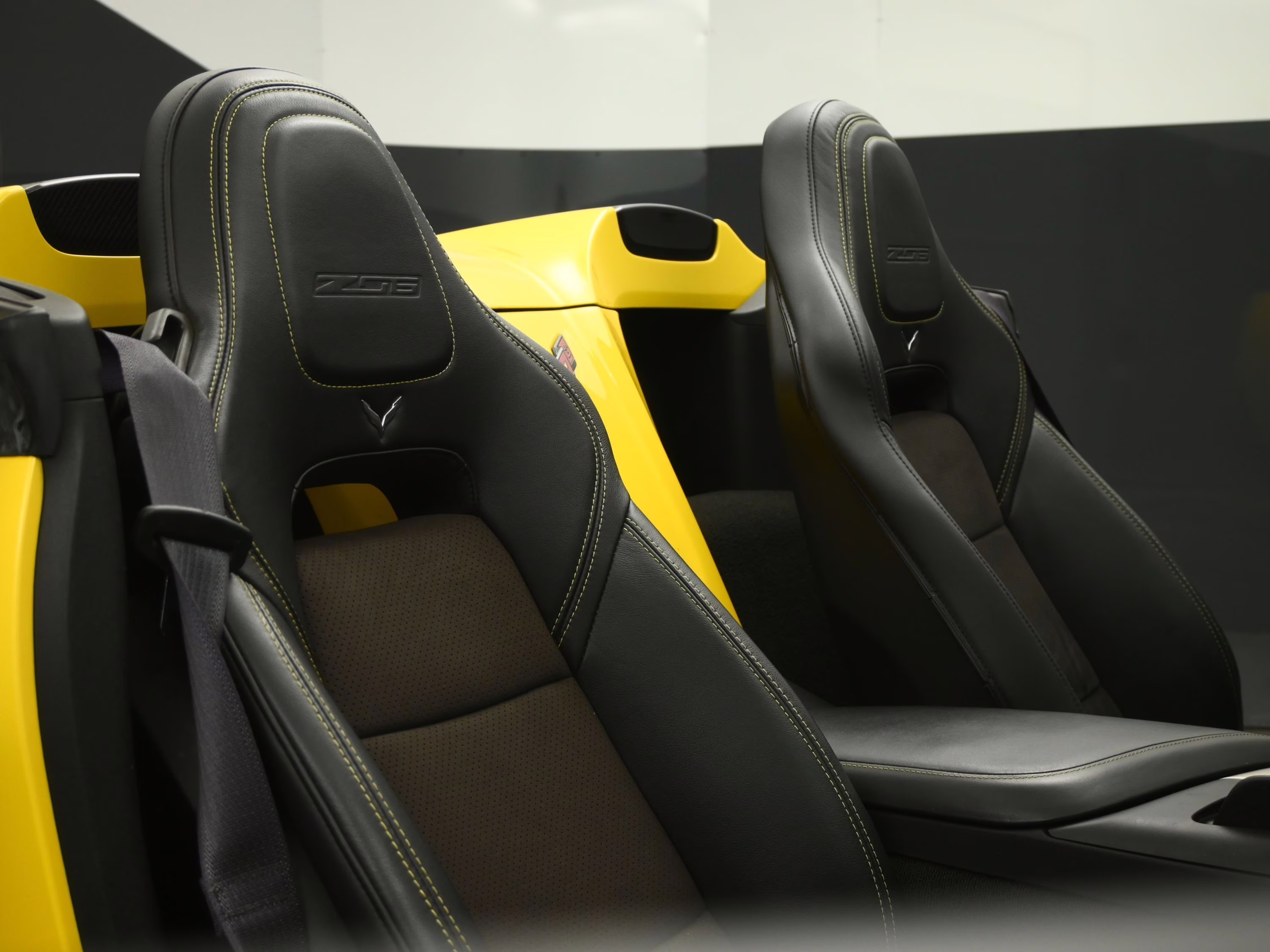 2017 Corvette Racing Yellow Tintcoat Chevrolet Corvette Z06 RWD Convertible