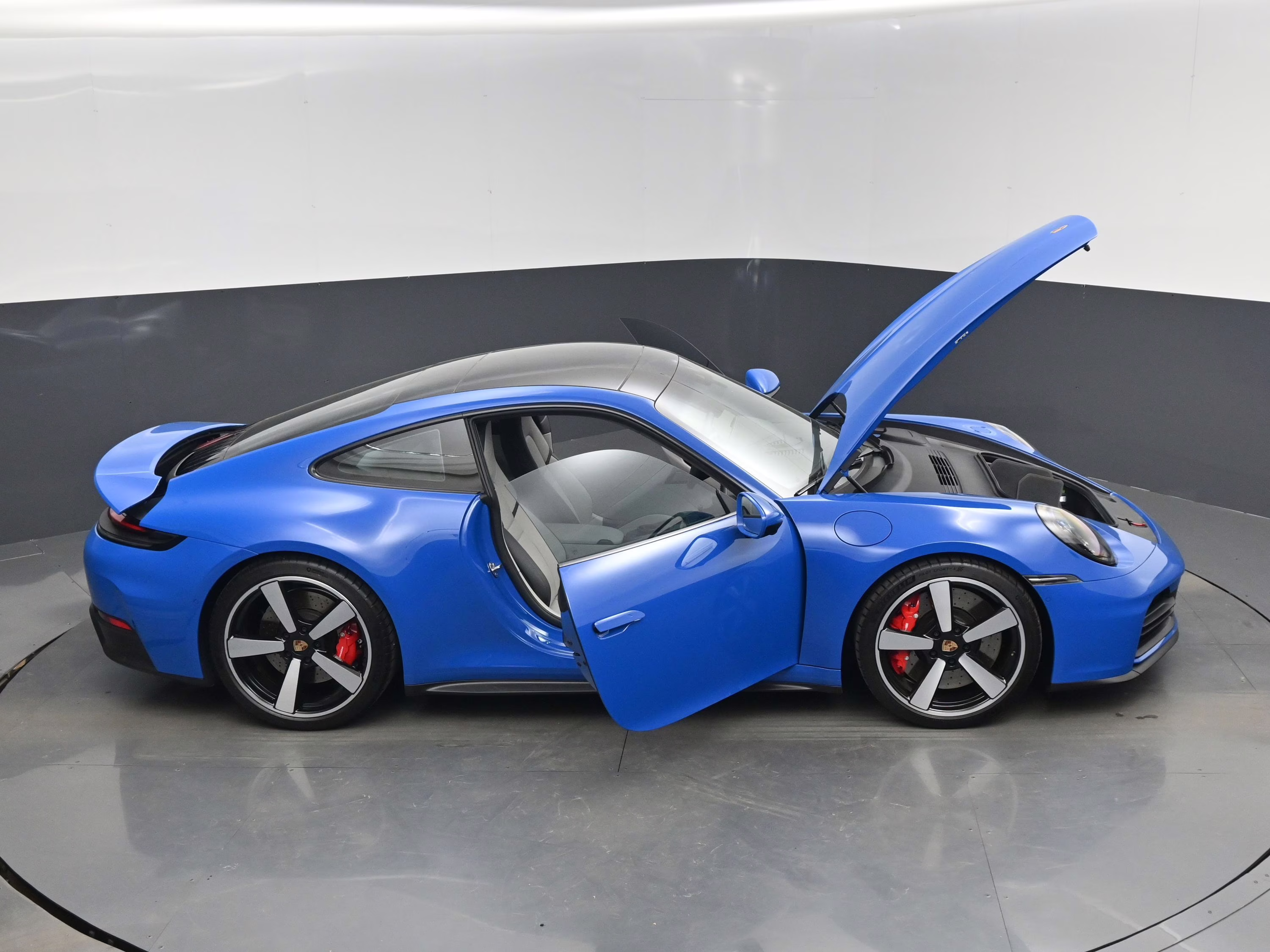 2025 Lugano Blue Porsche 911 Carrera S RWD Coupe