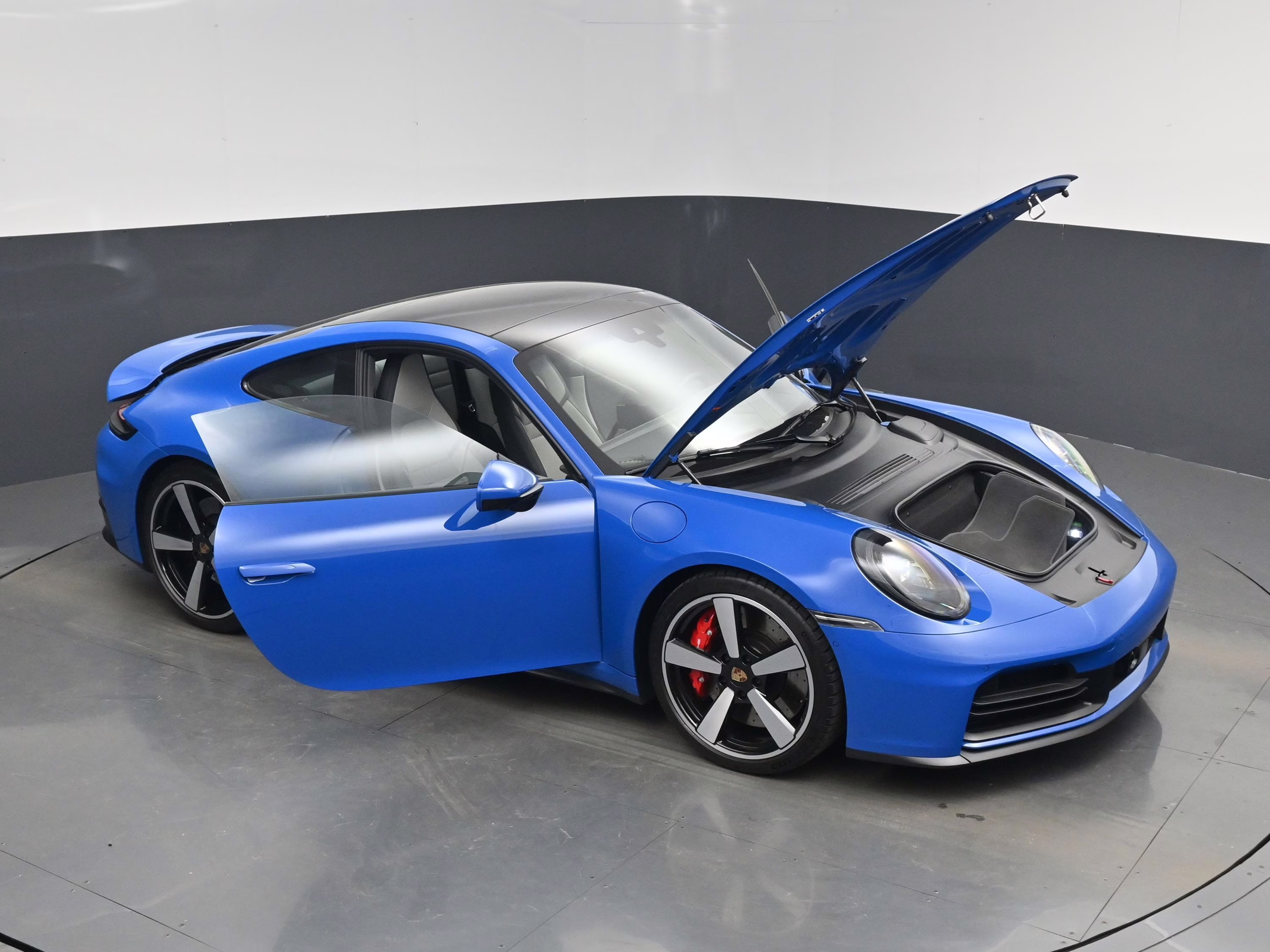 2025 Lugano Blue Porsche 911 Carrera S RWD Coupe
