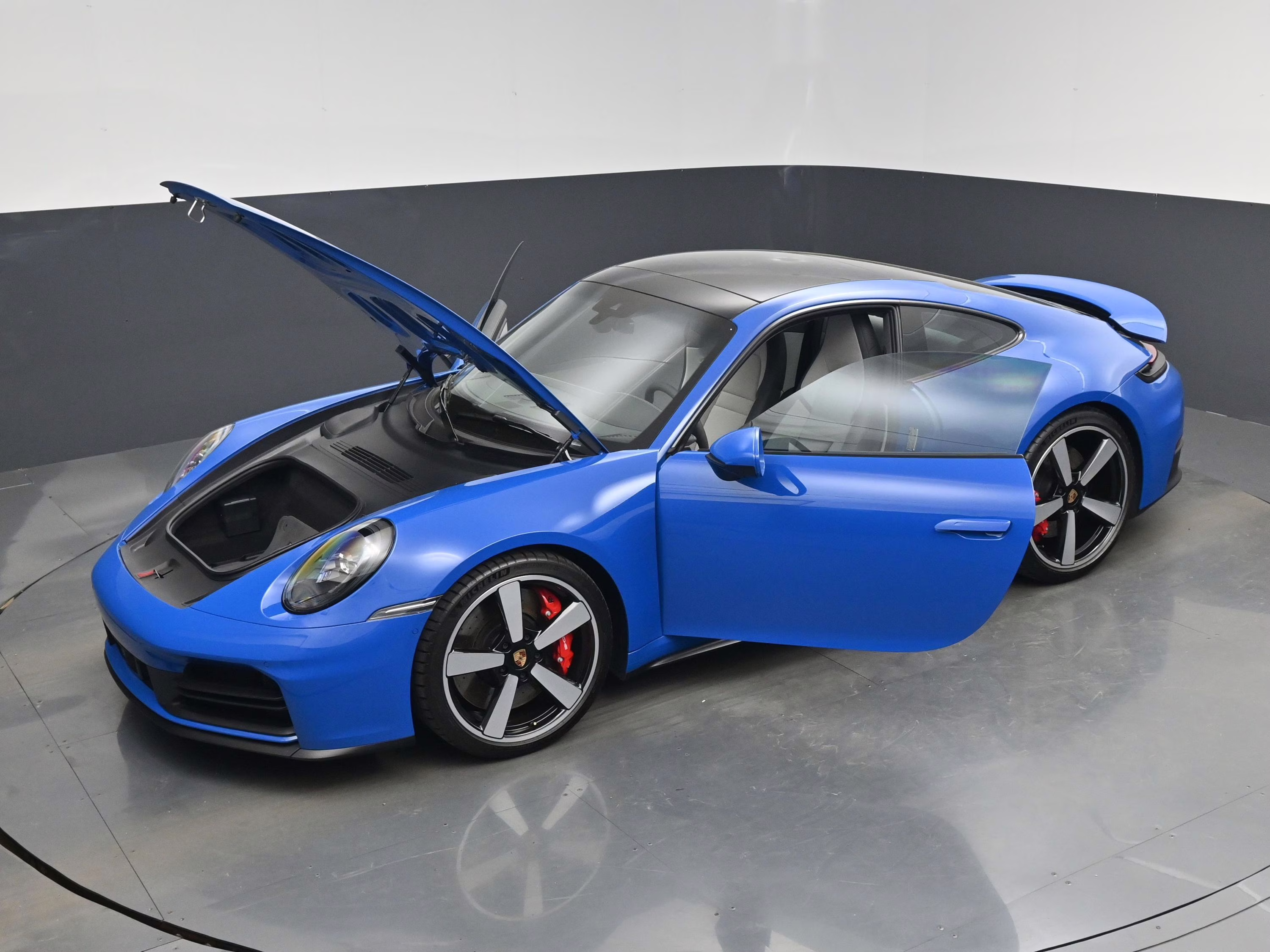 2025 Lugano Blue Porsche 911 Carrera S RWD Coupe