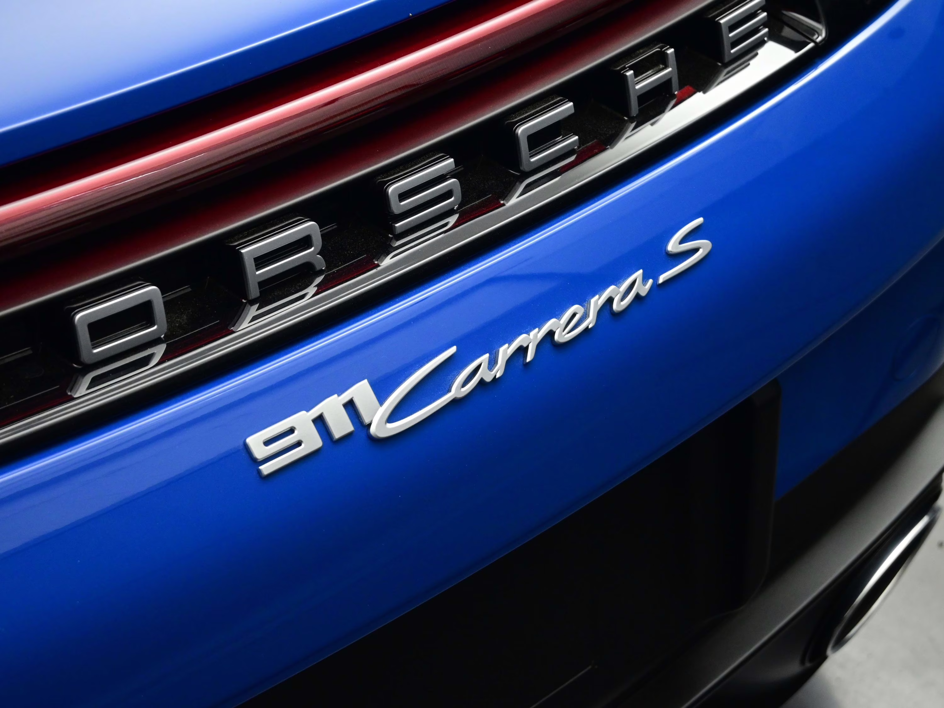 2025 Lugano Blue Porsche 911 Carrera S RWD Coupe