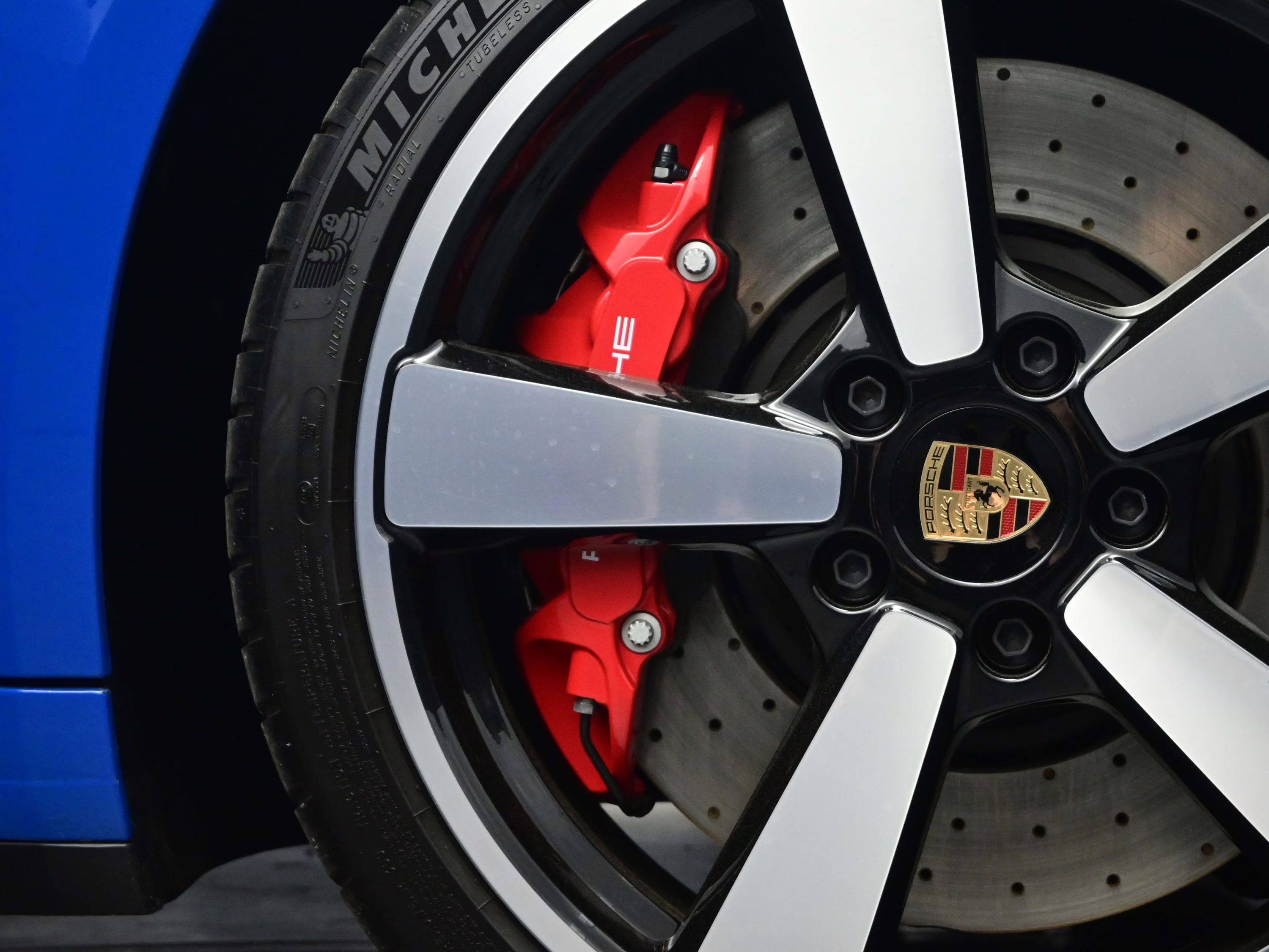 2025 Lugano Blue Porsche 911 Carrera S RWD Coupe