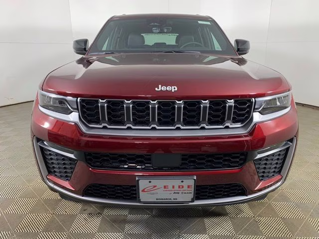 2026 Velvet Red Pearlcoat Jeep Grand Cherokee Limited 4X4 SUV
