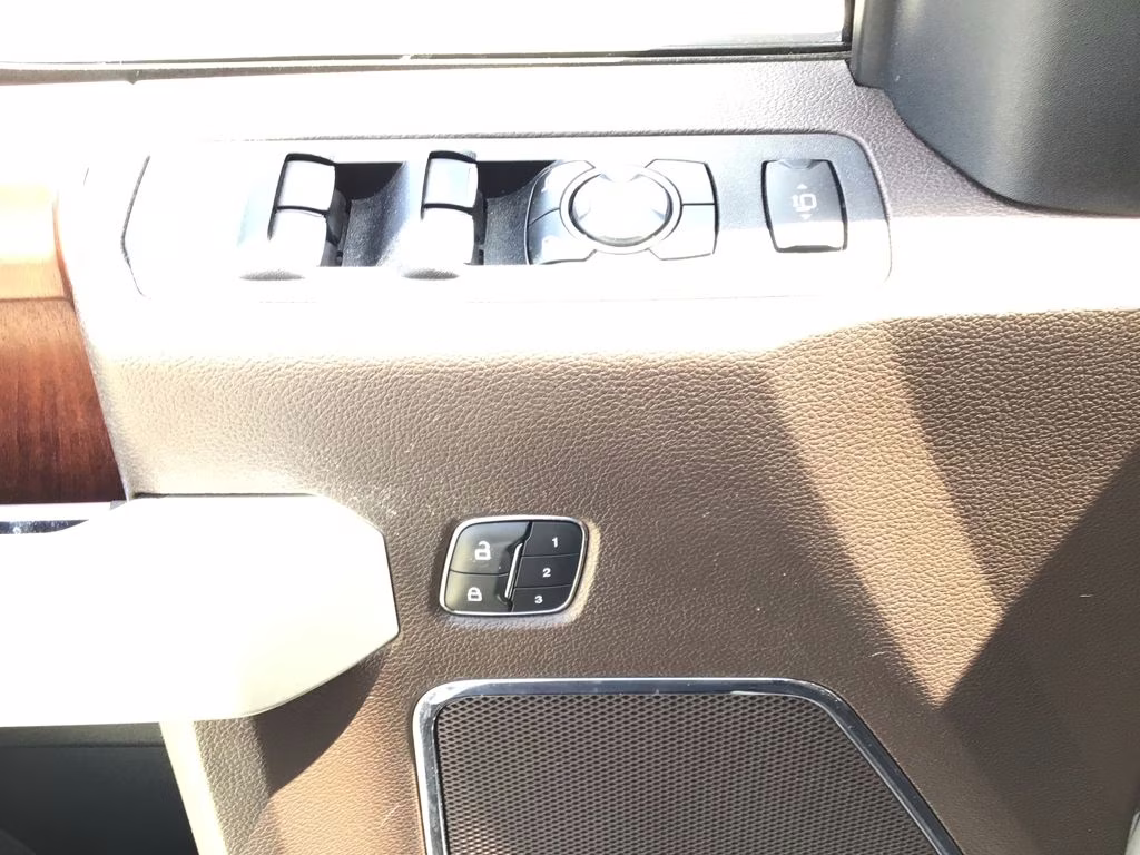 2019 White Ford Super Duty F-250 SRW King Ranch 4X4 Truck