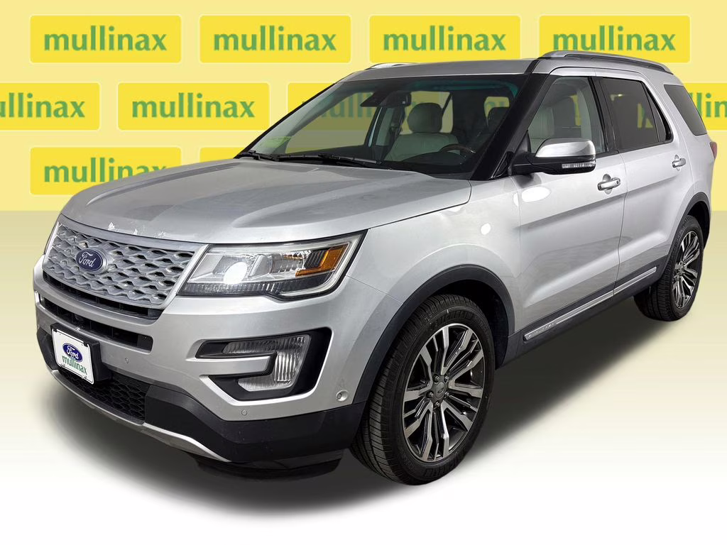 2017 Ingot Silver Ford Explorer Platinum 4X4 SUV