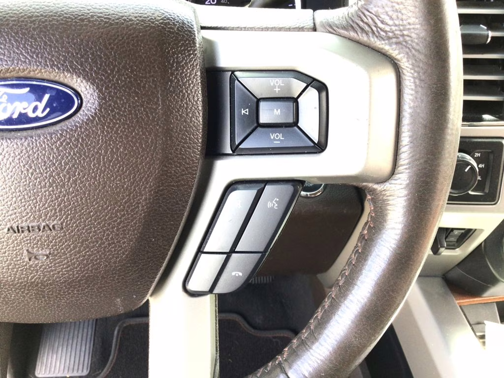 2019 White Ford Super Duty F-250 SRW King Ranch 4X4 Truck