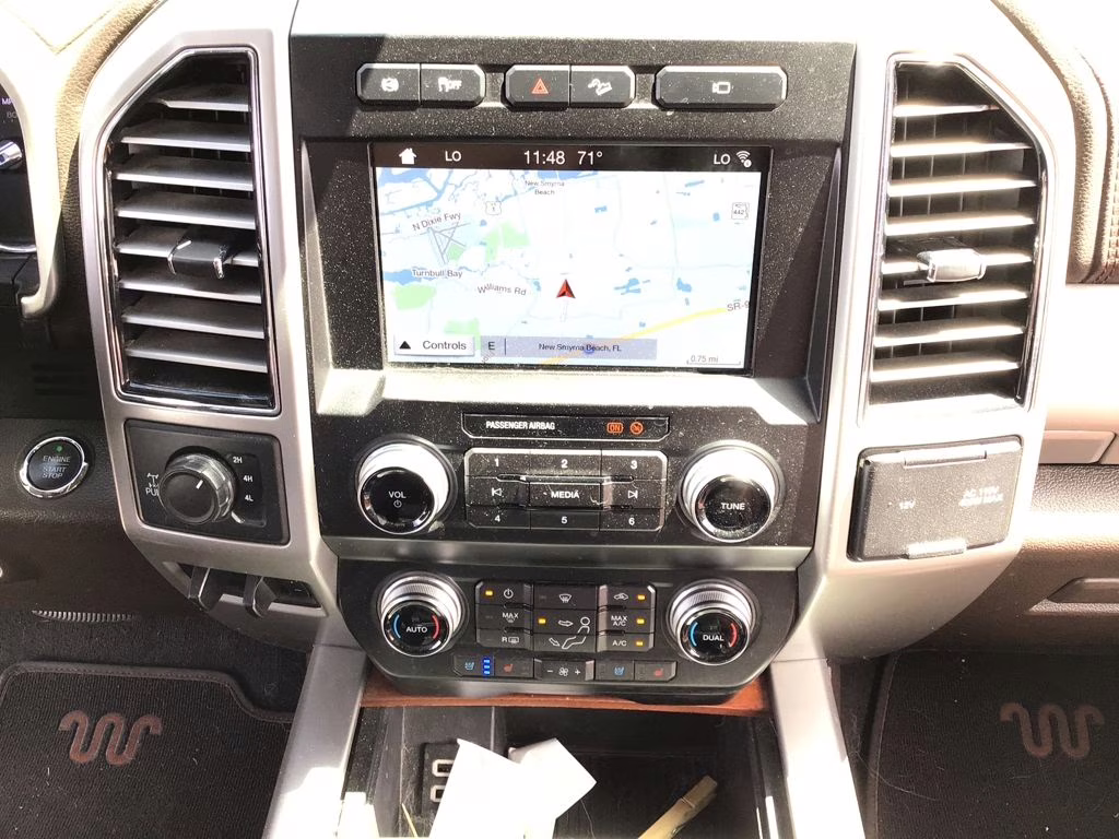 2019 White Ford Super Duty F-250 SRW King Ranch 4X4 Truck