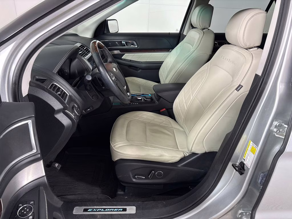 2017 Ingot Silver Ford Explorer Platinum 4X4 SUV