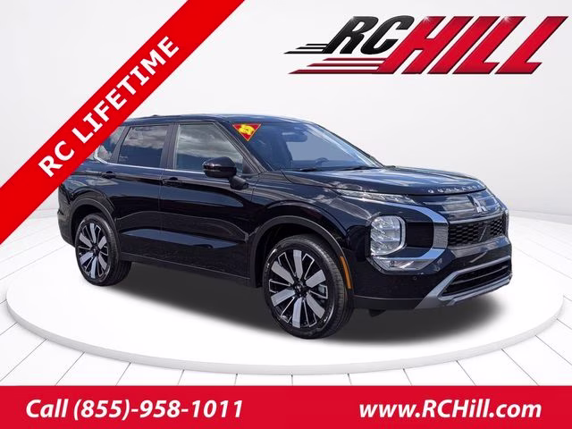 2025 Labrador Black Pearl Mitsubishi Outlander SE FWD SUV