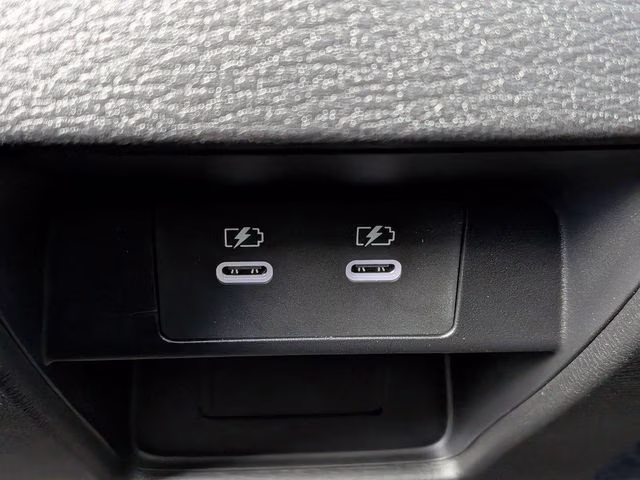 2025 Labrador Black Pearl Mitsubishi Outlander SE FWD SUV