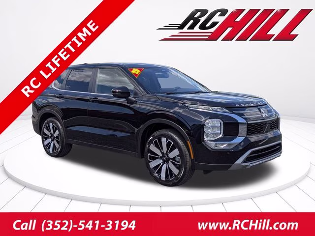 2025 Labrador Black Pearl Mitsubishi Outlander SE FWD SUV