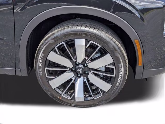2025 Labrador Black Pearl Mitsubishi Outlander SE FWD SUV