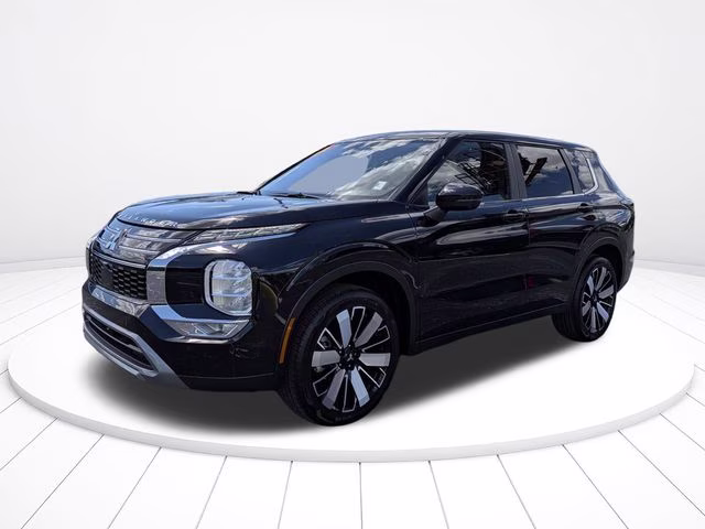 2025 Labrador Black Pearl Mitsubishi Outlander SE FWD SUV