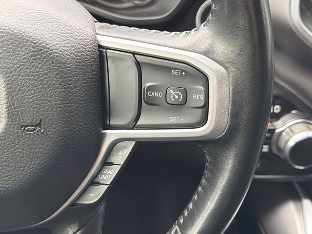 2023 Diamond Black Crystal Pearlcoat Ram 1500 Big Horn/Lone Star 4X4 Truck