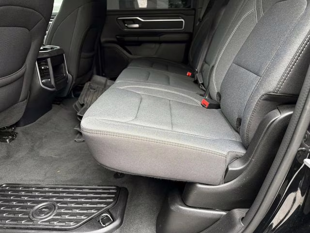 2023 Diamond Black Crystal Pearlcoat Ram 1500 Big Horn/Lone Star 4X4 Truck