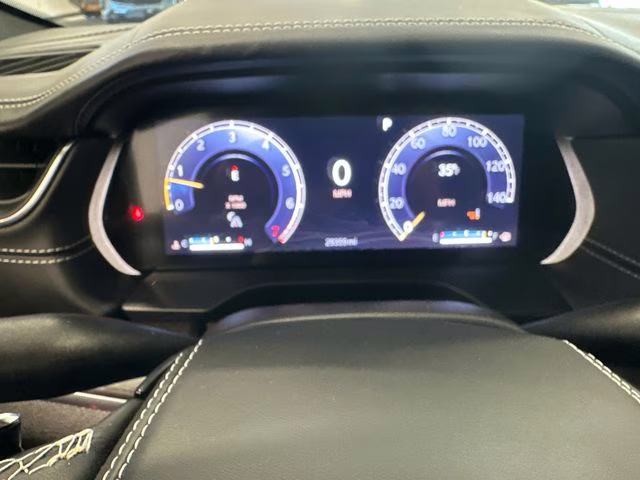 2023 Bright White Clearcoat Jeep Grand Cherokee Overland 4X4 SUV