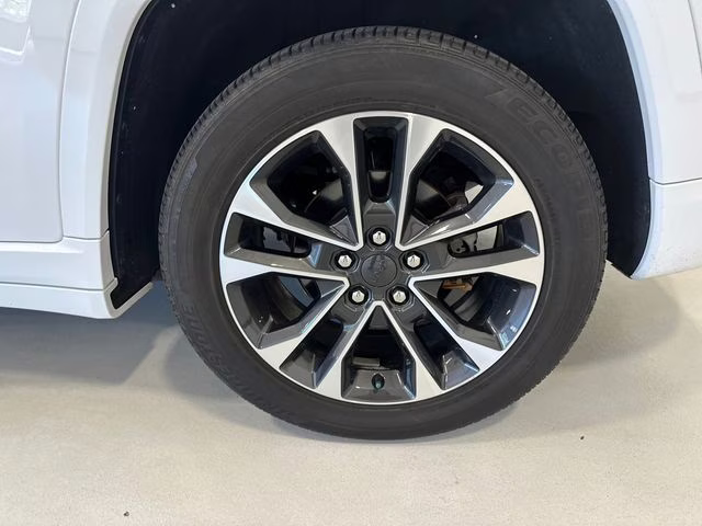 2023 Bright White Clearcoat Jeep Grand Cherokee Overland 4X4 SUV