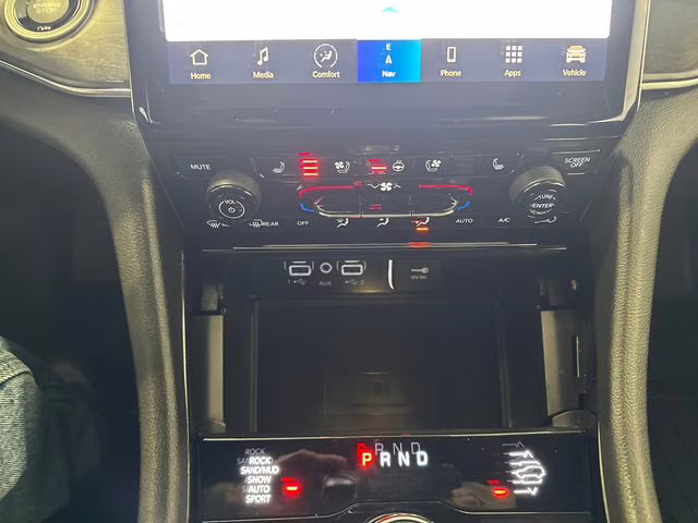 2023 Bright White Clearcoat Jeep Grand Cherokee Overland 4X4 SUV