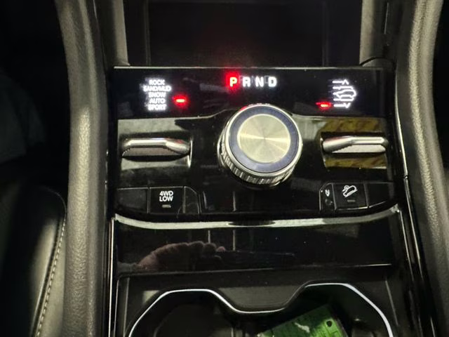 2023 Bright White Clearcoat Jeep Grand Cherokee Overland 4X4 SUV