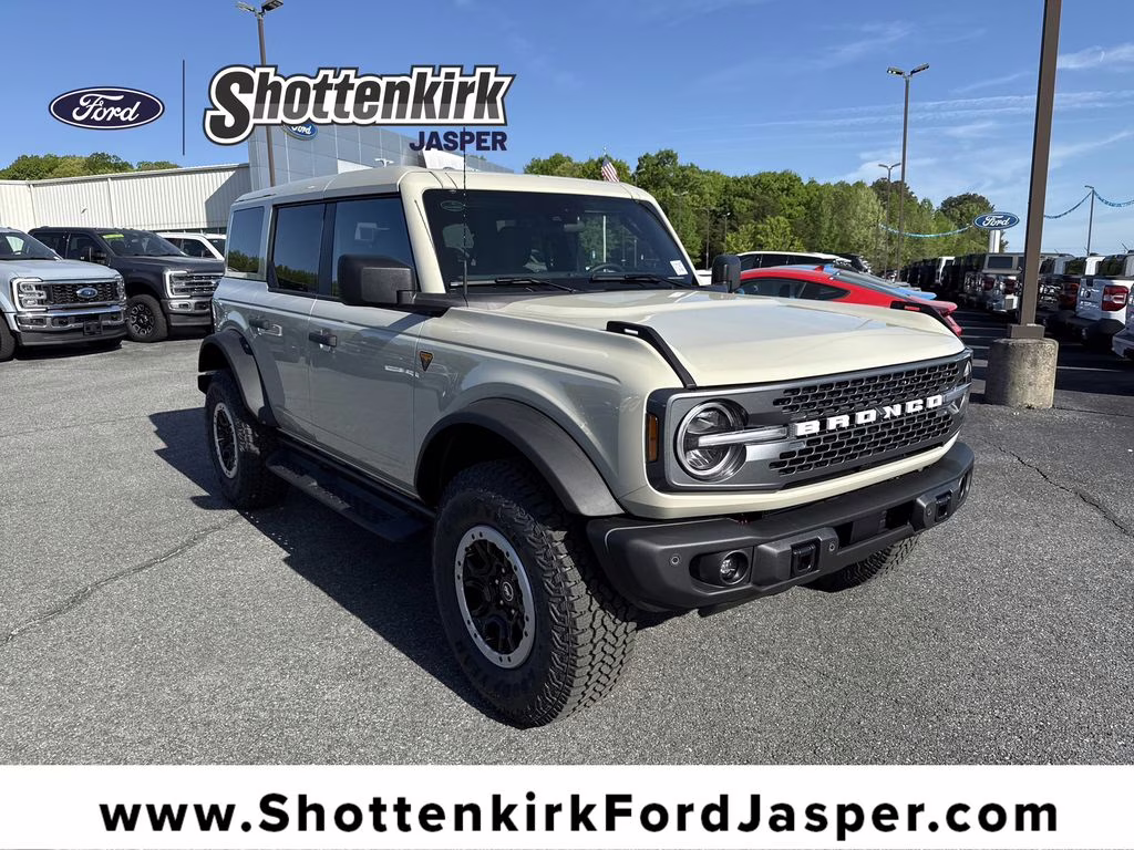 2026 Sand Ford Bronco Badlands 4X4 SUV