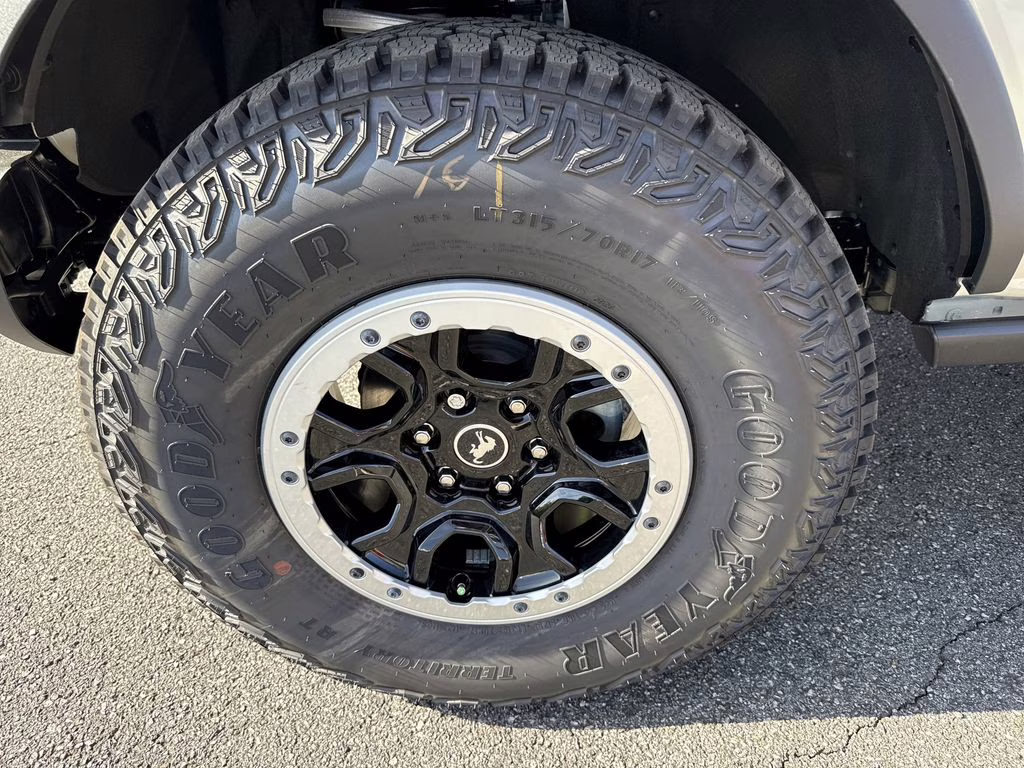 2026 Sand Ford Bronco Badlands 4X4 SUV