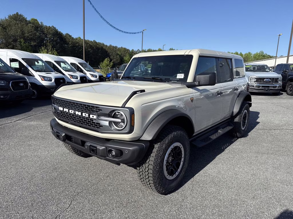 2026 Sand Ford Bronco Badlands 4X4 SUV