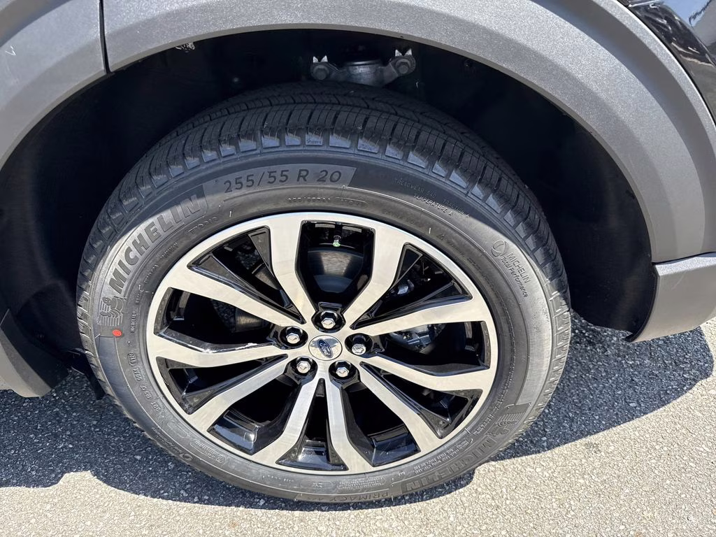 2026 Agate Black Metallic Ford Explorer ST-Line RWD SUV