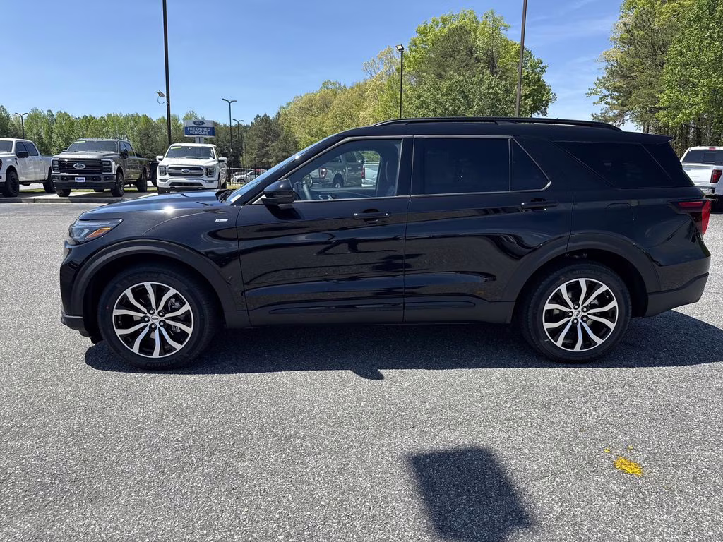 2026 Agate Black Metallic Ford Explorer ST-Line RWD SUV