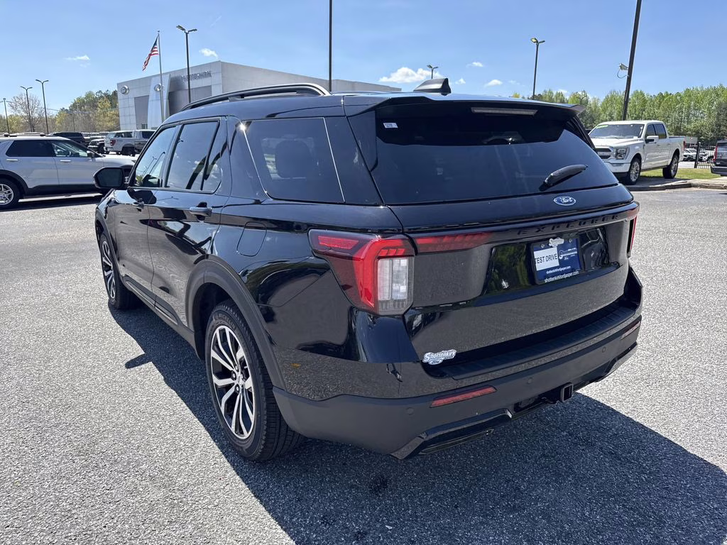 2026 Agate Black Metallic Ford Explorer ST-Line RWD SUV