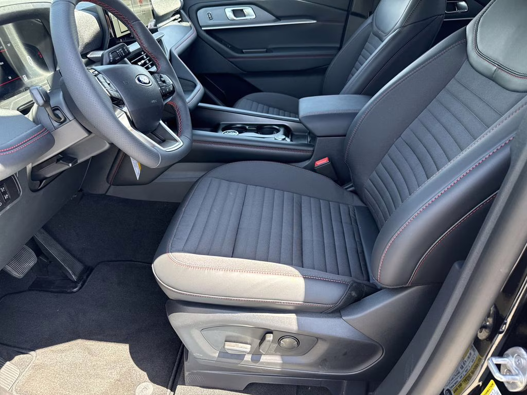 2026 Agate Black Metallic Ford Explorer ST-Line RWD SUV