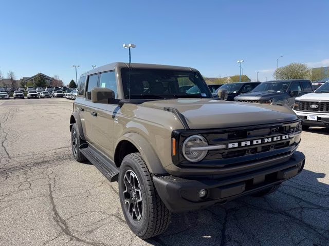 2026 Marsh Gray Ford Bronco Outer Banks 4X4 SUV