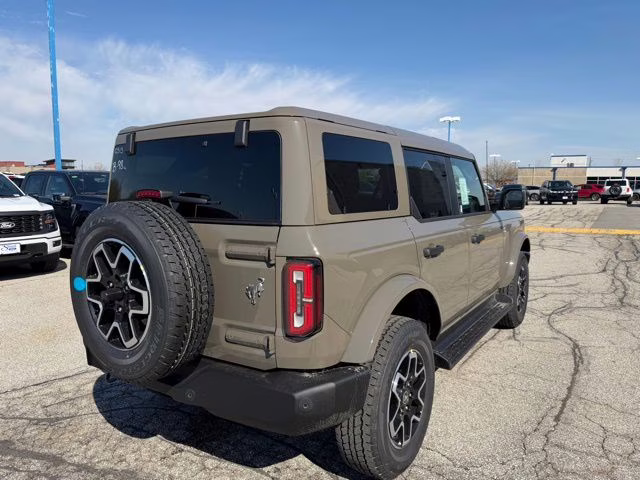 2026 Marsh Gray Ford Bronco Outer Banks 4X4 SUV