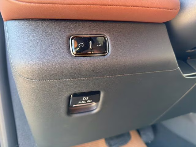 2026 Flight Blue Metallic Clearcoat Lincoln Navigator Reserve 4X4 SUV