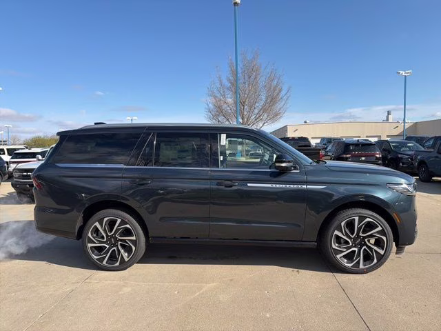 2026 Flight Blue Metallic Clearcoat Lincoln Navigator Reserve 4X4 SUV