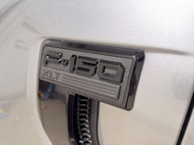 2026 Iconic Silver Metallic Ford F-150 XLT Black Appearance Plus 4X4 Truck