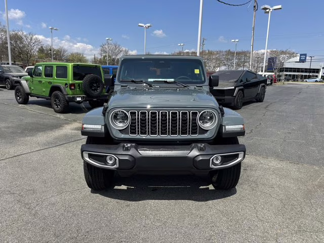 2026 Anvil Clear Coat Jeep Wrangler Sahara 4X4 Convertible
