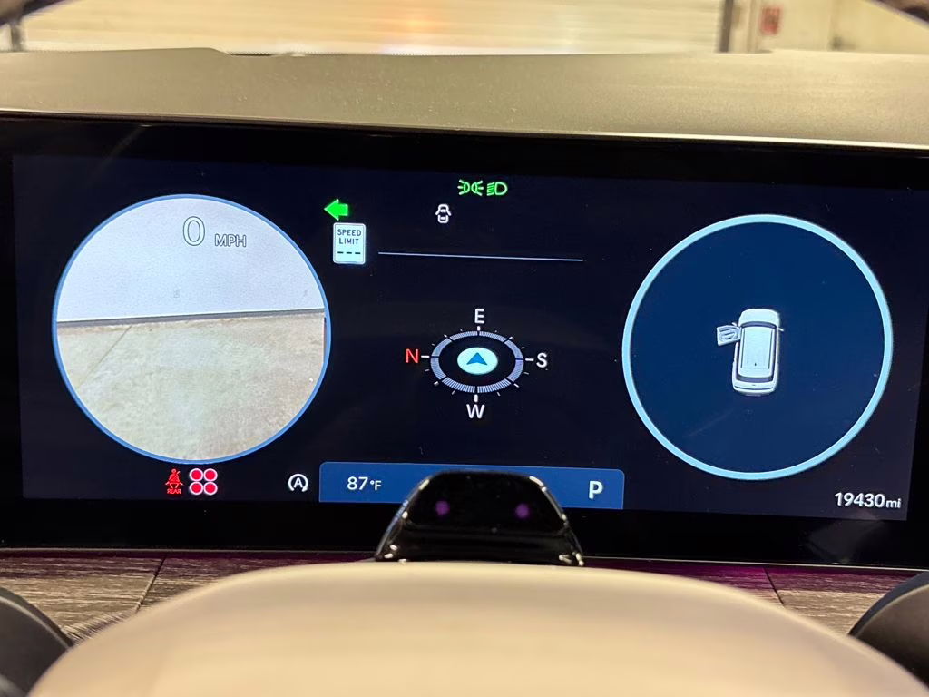 2025 Phantom Black Hyundai Santa Fe Calligraphy FWD SUV